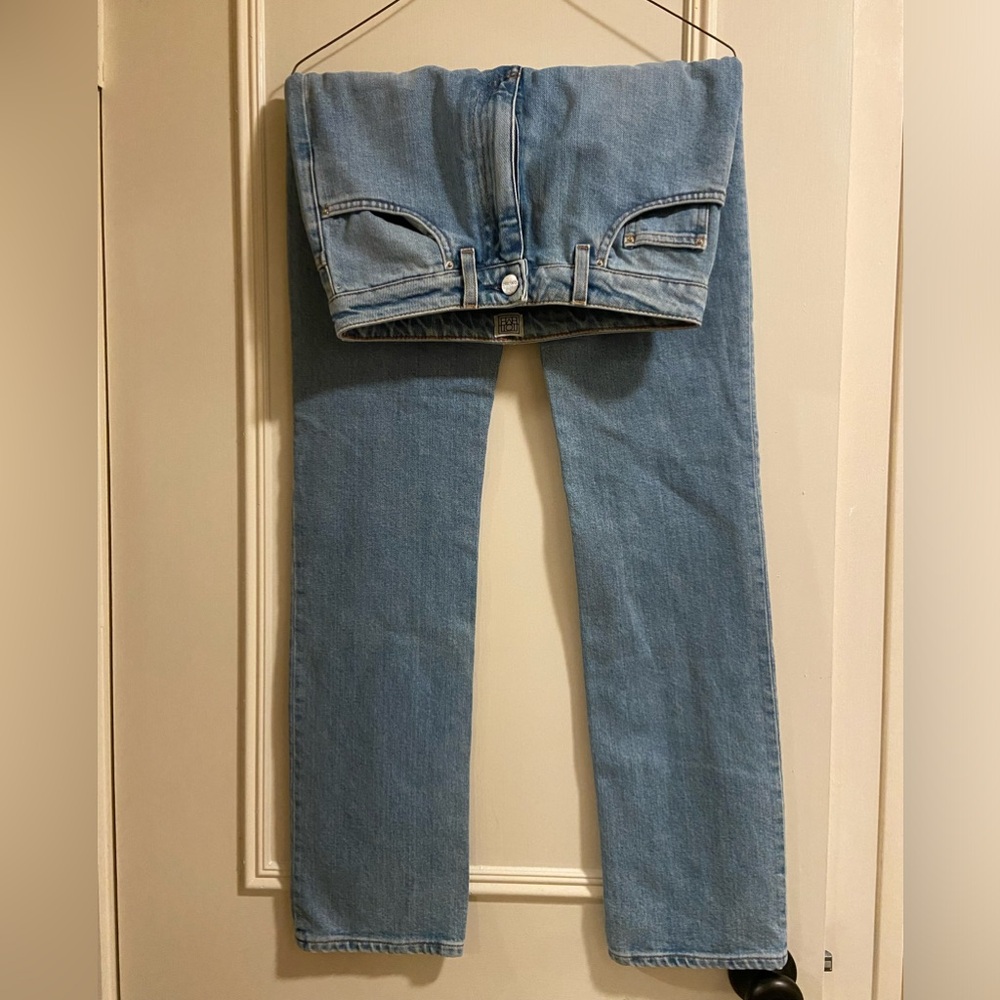 Toteme straight leg denim jeans. High rise. Perfect condition. Size 27 length 32